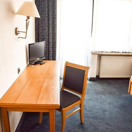 Hotel Bergwiesen - Zimmer Mit Balkon Oder Terasse Lohr Dış mekan fotoğraf
