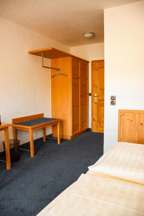Hotel Bergwiesen - Zimmer Mit Balkon Oder Terasse Lohr Dış mekan fotoğraf