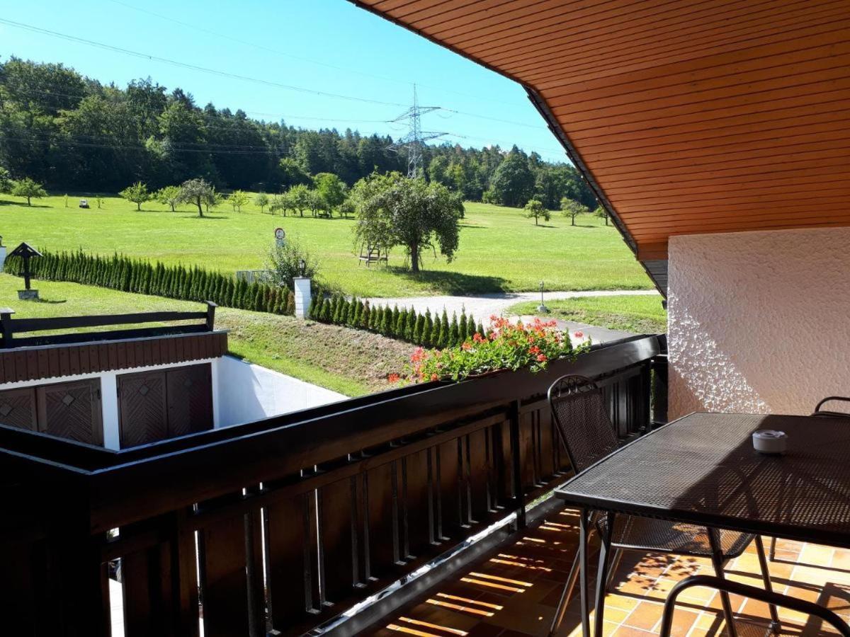 Hotel Bergwiesen - Zimmer Mit Balkon Oder Terasse Lohr Dış mekan fotoğraf